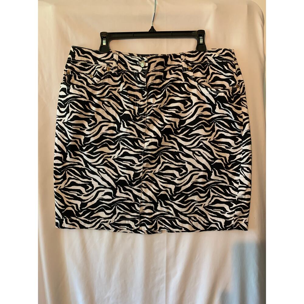 Jones New York Sport Stretch Skirt Size 16 Zebra Print